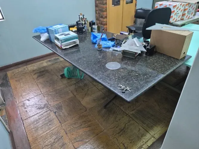 Mesa de granito