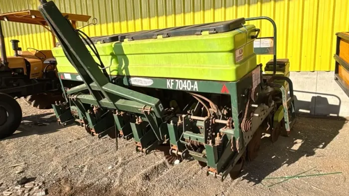 Plantadeira 7 Linhas KF7040-A