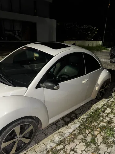 Volkswagen New Beetle 2.0 MI Mec./aut. 2010