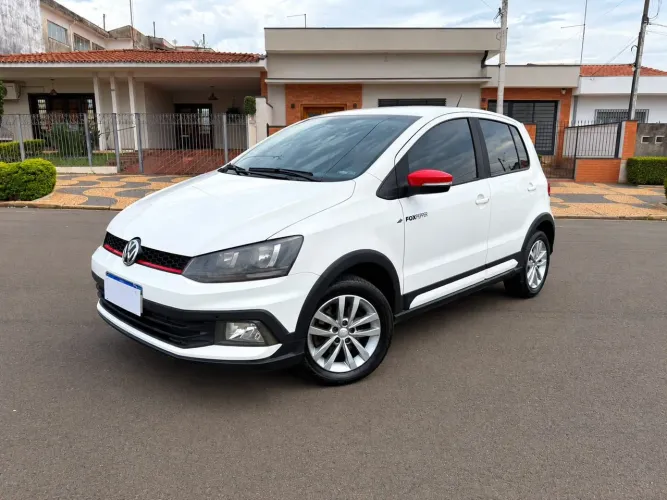 Volkswagen Fox Pepper 1.6 Flex 16V 5P 2016