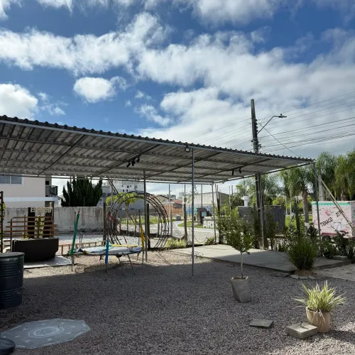 Estrutura para garagem ou cobertura para chuva