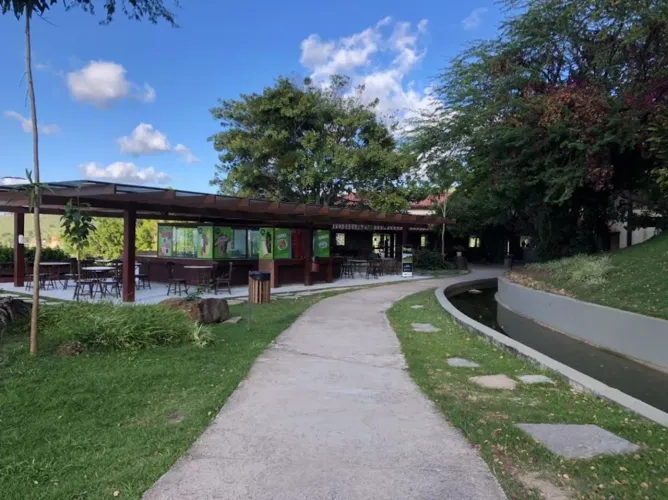Apartamento Mobiliado, 2 Quartos Mezanino à Venda, Condomínio Monte Castelo, Sairé, PE