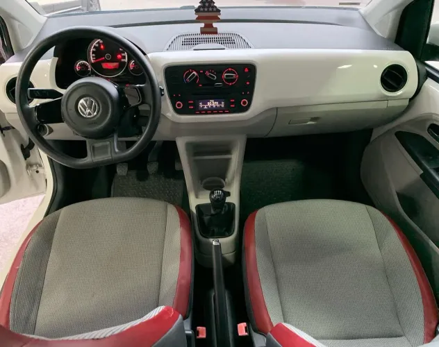 Volkswagen Up! High 1.0 Total Flex 12V 5P 2015