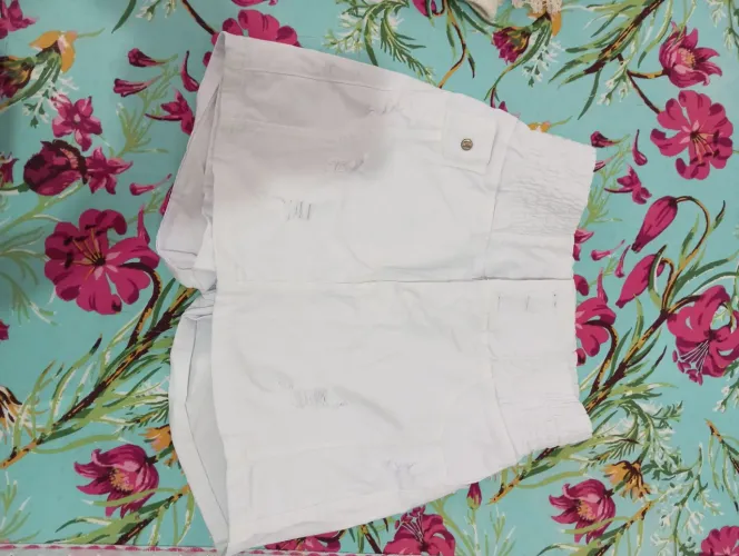 Short saia