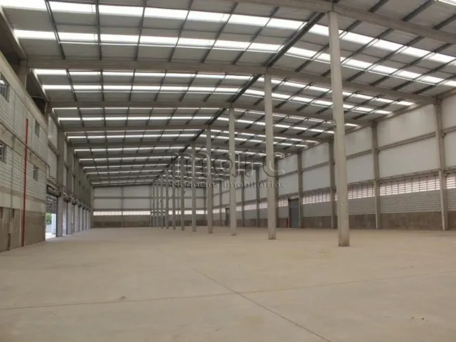 Galpão em Cotia monousuário com 9.088m² de área construída, com pé direito de 12 metros Ga