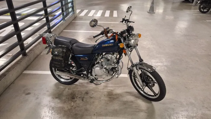 Suzuki Intruder