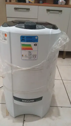 Centrífugafora em perfeito estado cm apenas 2 meses de uso ideal pra quem tem tanquinho