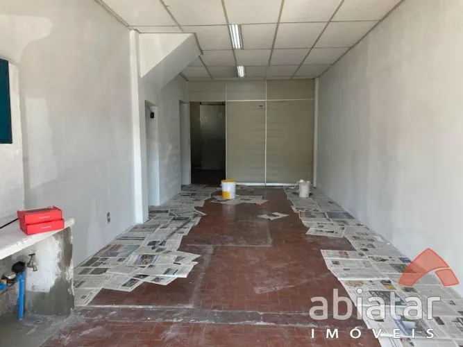 SALAO COMERCIAL DE 180 METROS