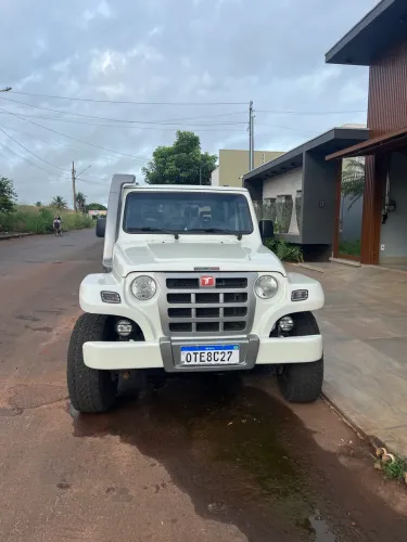 Troller T-4 4X4 3.2 TGV TDI Cap. Rígida Diesel 2013
