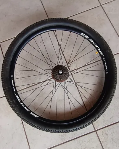 Cambio e roda de Bike