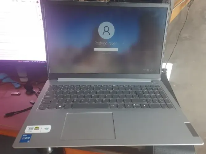 Notebook Lenovo Modelo Ideapad 1 15IAU7
