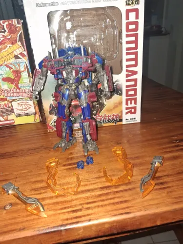 Transformers: Optimus Prime Bayverse - similar