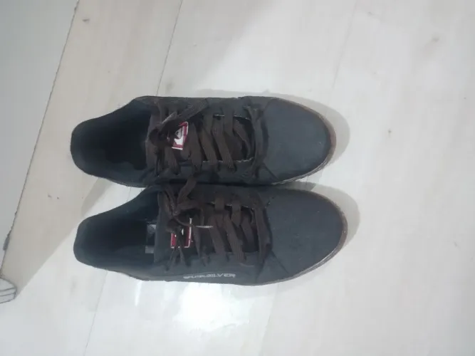 Tênis camurça quiksilver 