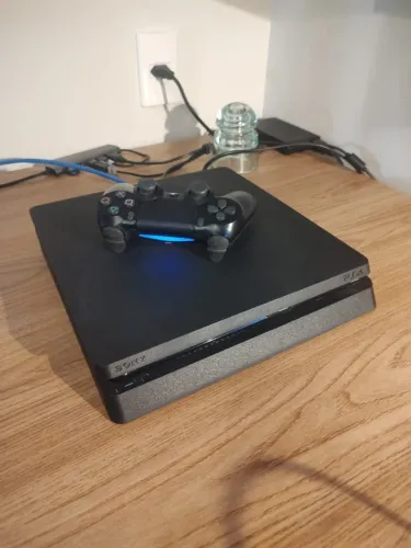 PS4 Slim 1TB + Controle Original Sony - Excelente Estado