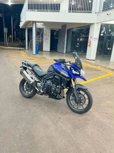Tiger 1200 Explorer em estado de zera