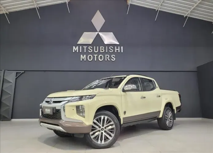 Mitsubishi L200 Tri. S.terra HPE-S 2.4 4X4 Die. AUT 2025