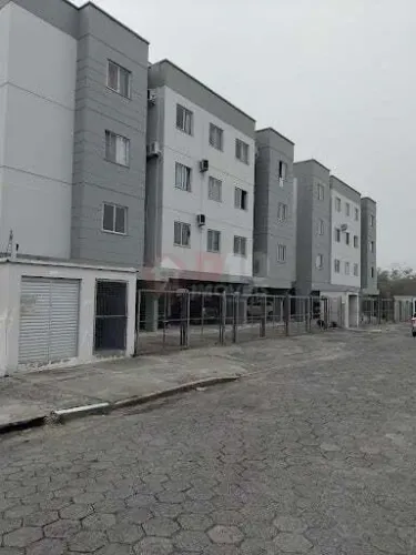 Apto barato no coração de Araranguá