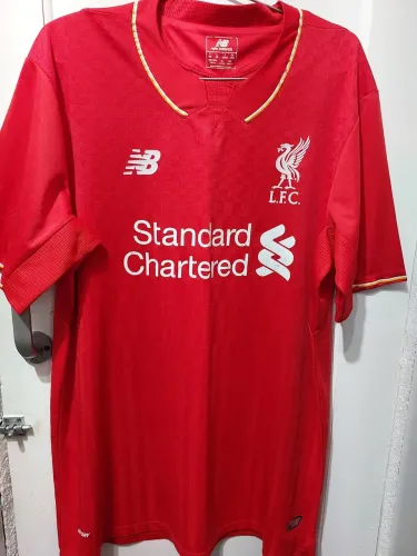 Camisa oficial do Liverpool. 