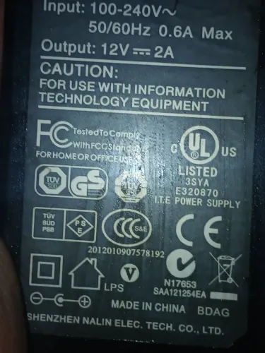 Fonte de energia para PC e diversos