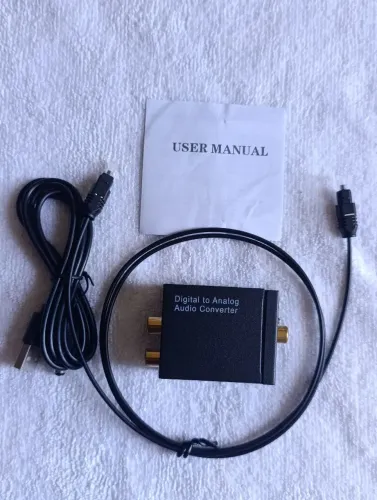 ADAPTADOR DE AUDIO DIGITAL/ANALOGICO