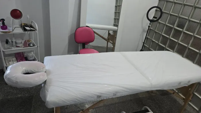 MACA ESTETICA DE ATENDIMENTO/ DOBRÁVEL