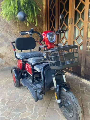 Moto Elétrica Triciclo - Nova