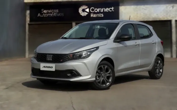 Aluguel Fiat Argo Drive prata para motorista de aplicativo