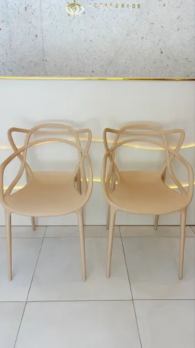 VENDO DUAS CADEIRAS ALEGRA