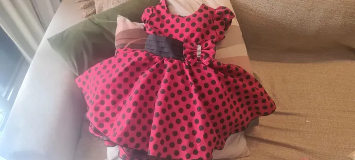 Vestido joaninha, fantasia, 1 ano.