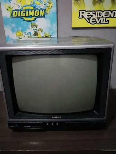Tv antigo para colecionar com defeito 