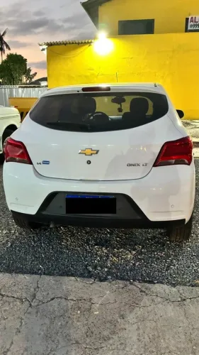Chevrolet Onix Hatch LT 1.4 8V Flex Mec. 4P 2017