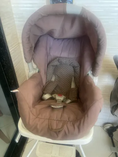  Vendo bebê conforto