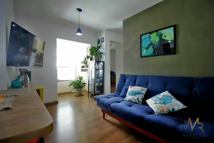 Apartamento à venda na Vila Andrade, 42m², varanda envidraçada e integrada à sala, 2 dormi