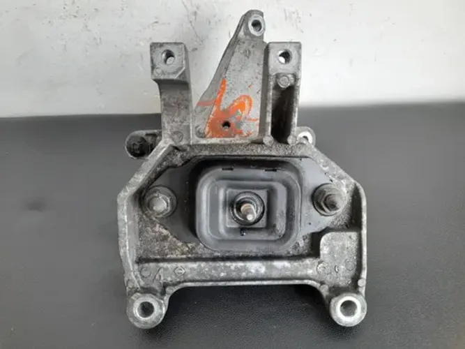 Coxim Motor Nissan March .