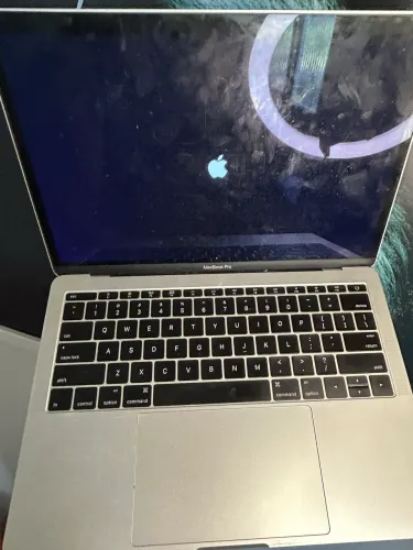MACBOOK PRO