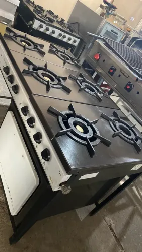 FOGÃO INDUSTRIAL DAKO 6 BOCAS COM FORNO ACOPLADO