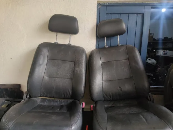 Banco de couro ,da L200 Gl / outdoor / bola Pajero Sport