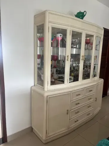 Cristaleira madeira