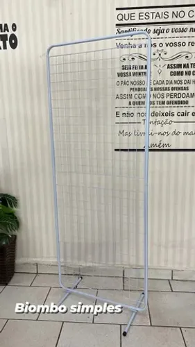 Expositor aramado - Biombo de chão 