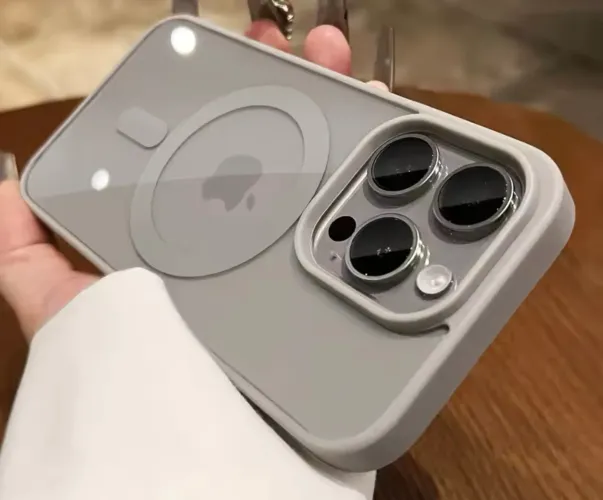 Capa iPhone 16 Pro Max 