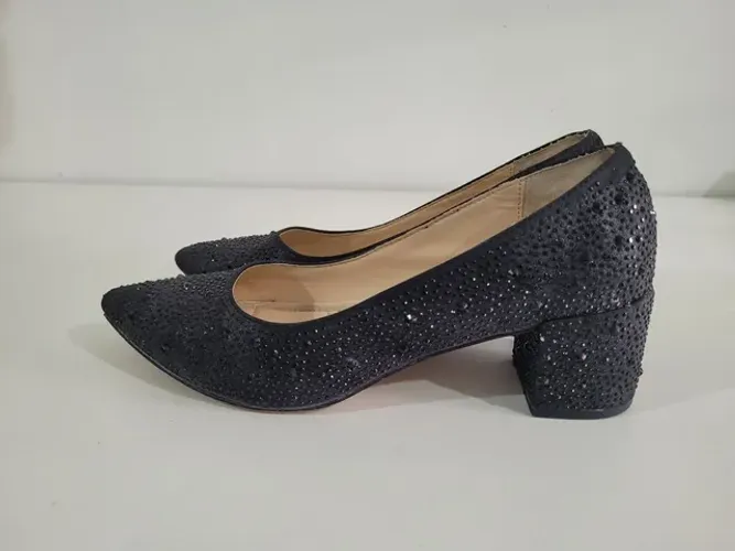 Sapato Feminino marca Adrienne Vittadini 