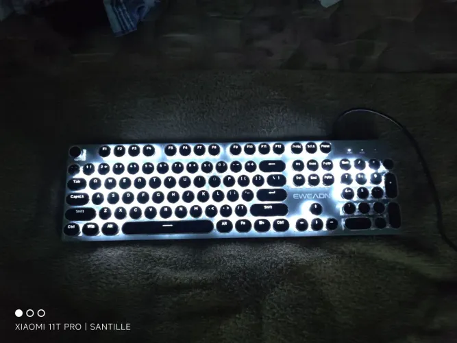 Teclado Mecânico Retroiluminado EWEADN
