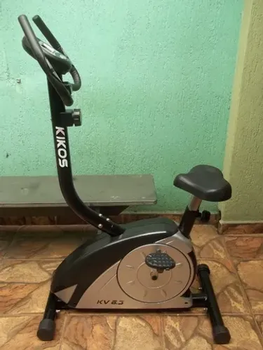 Até 4x sem juros - Bicicleta Ergométrica Magnética Vertical Kikos KV 6.3 - Profissional