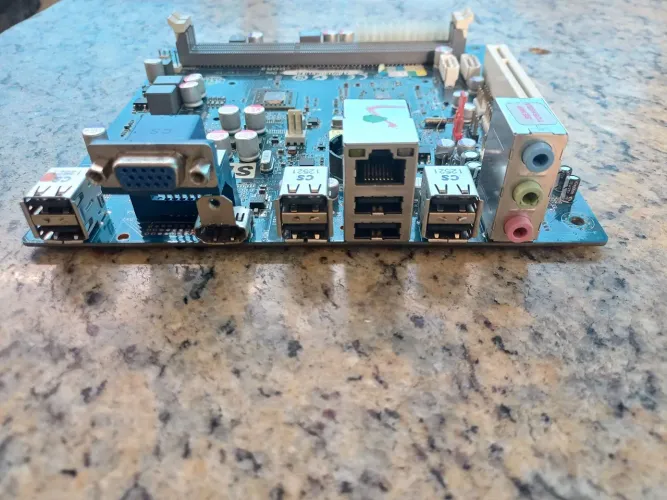Placa mãe ddr3,com processador integrado,mas sem o dissipador
