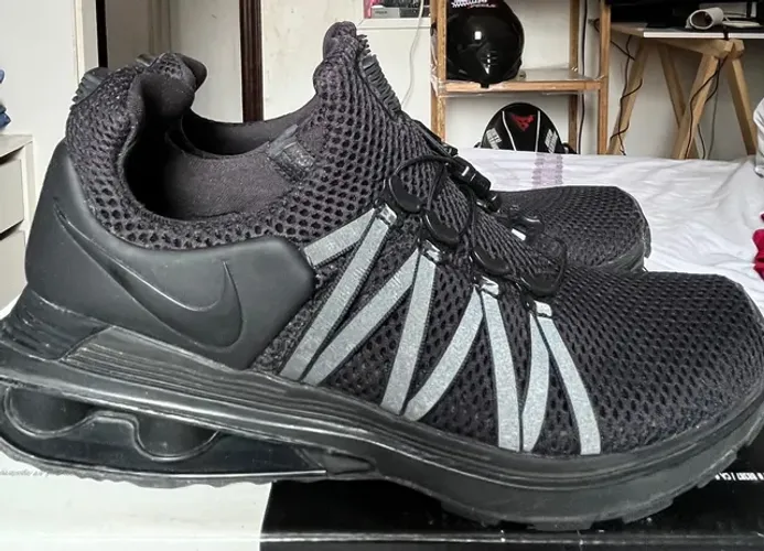 Nike shox Gravity 