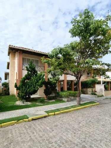 Belíssima Casa a apenas 150m da praia. No condomínio Portal dos Trópicos