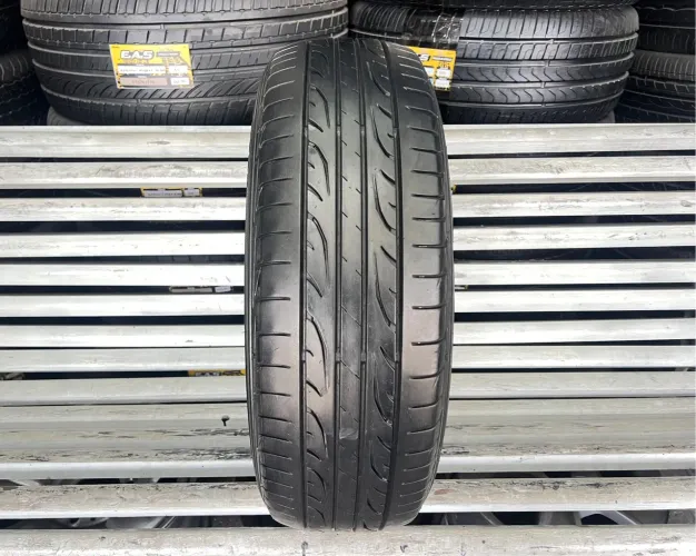 Pneu 185/65/15 Dunlop SP Sport LM704 / Pneu 185/65R15