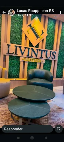 Poltrona de couro verde - Livintus Leather