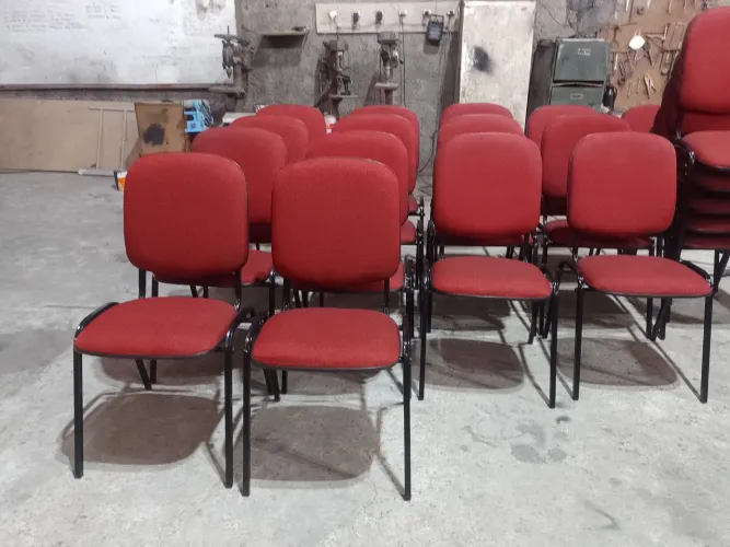 Cadeiras modelo taranto