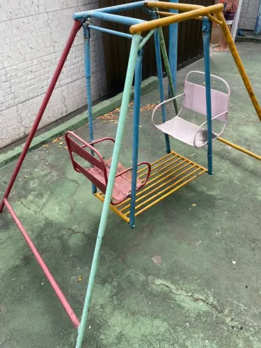 Balanço Duplo de Ferro de chão